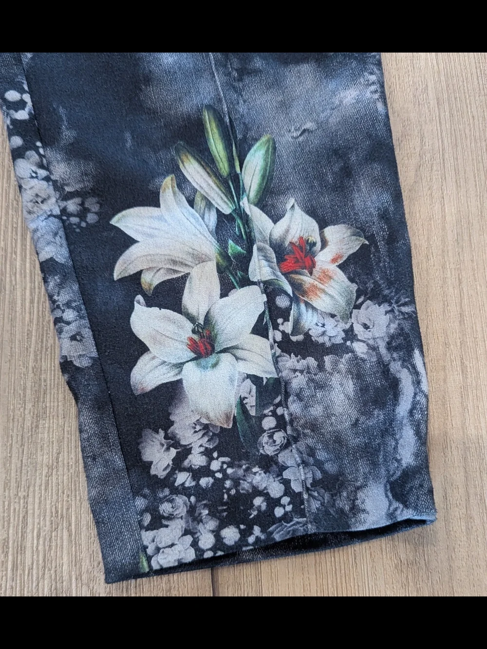 Joseph Ribkoff Black Floral Slim Ankle Pants with Green Accents - Picture 6 of 7